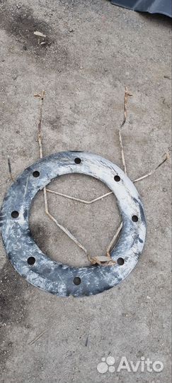 Крепление запасного колеса Renault Duster 1