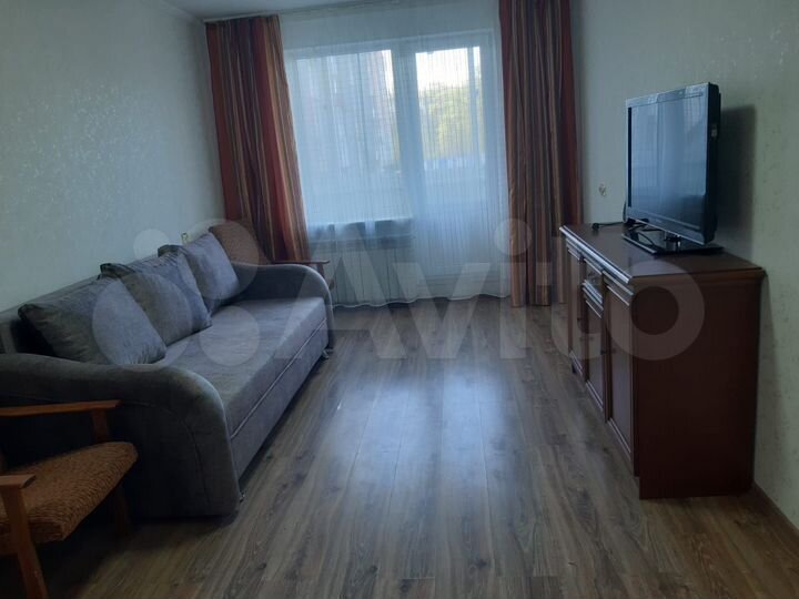 3-к. квартира, 54 м², 2/5 эт.