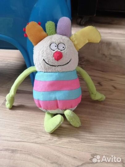 Мягкие игрушки пингвин, поросенок, банан