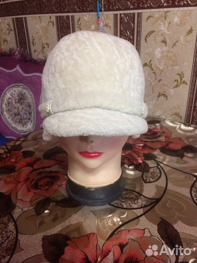 Шапка женская, натуральная овчина