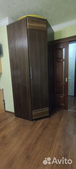 Угловой шкаф