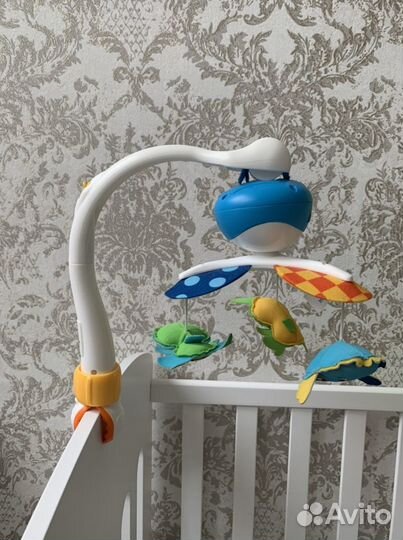 Мобиль малый на кроватку tiny love тропические зве