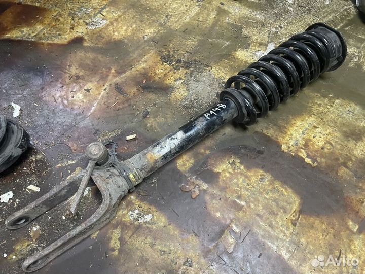 Mercedes W164 передняя стойка с пружиной