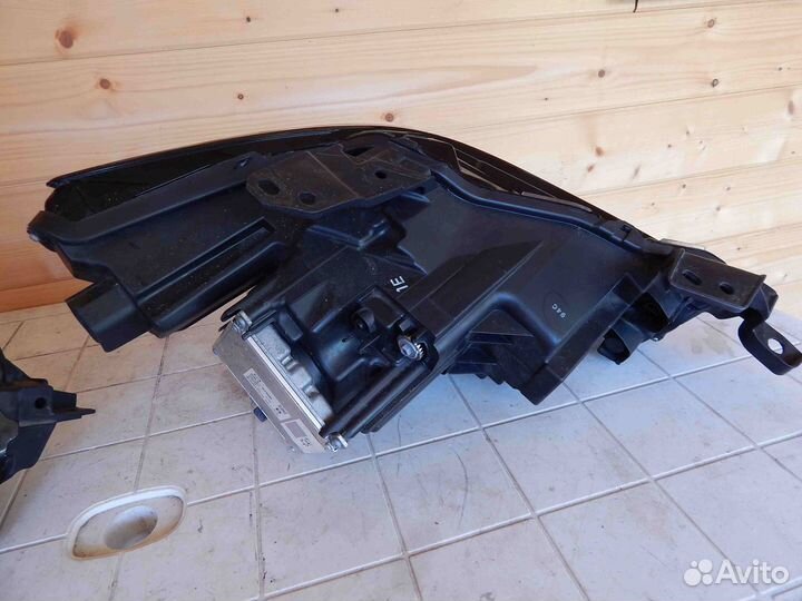 Фара левая Mazda 3 BM рестайлинг (2016-2019)