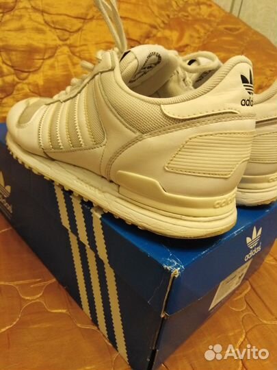 Кроссовки Adidas ZX 700