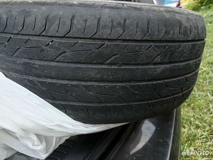 Pirelli Chrono 215/50 R17