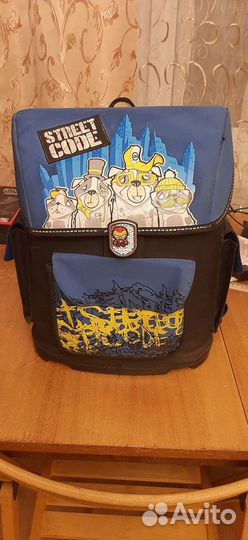 Школьный рюкзак