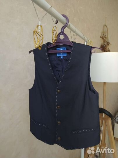 Жилетка для мальчика школьная 140