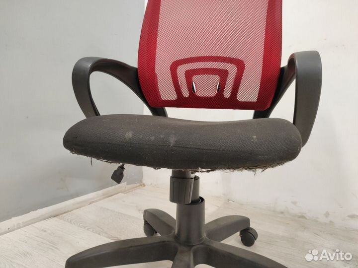 Кресло компьютерное сн 696 (ткань сетка) б/у