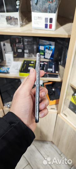 iPhone X, 64 ГБ
