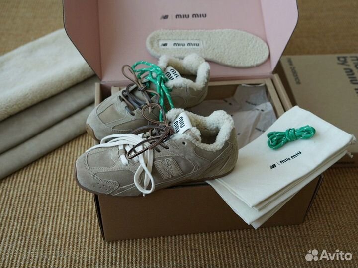 Кроссовки New Balance 530 Miu Miu