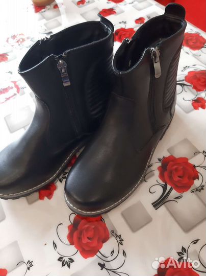 Ботинки для мальчика - девочки,демисезонные новые