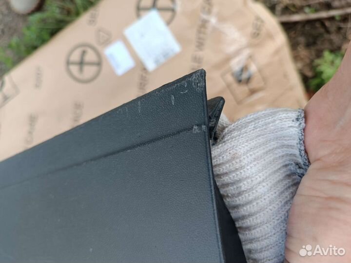 Молдинг двери передний правый Volkswagen Tiguan