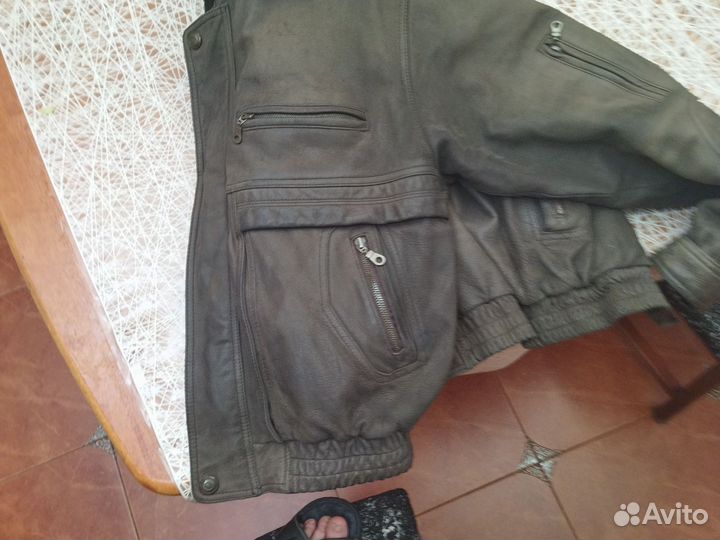 Кожаная куртка мужская 52 54 бу