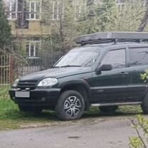 Chevrolet Niva 1.7 MT, 2005, 216 803 км, с пробегом, цена 390 000 руб.