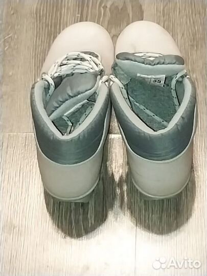 Лыжные ботинки классические