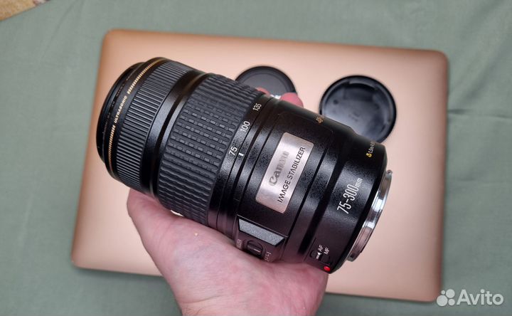 Canon EF 75-300 is
