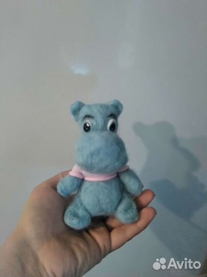 Мягкая игрушка бегемот