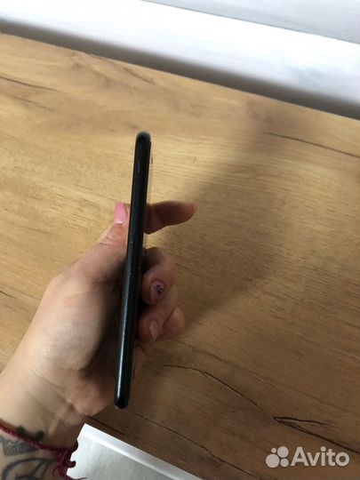 iPhone 7, 32 ГБ