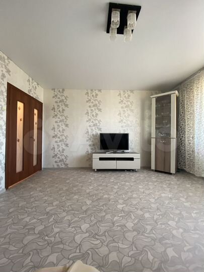 2-к. квартира, 50 м², 3/9 эт.