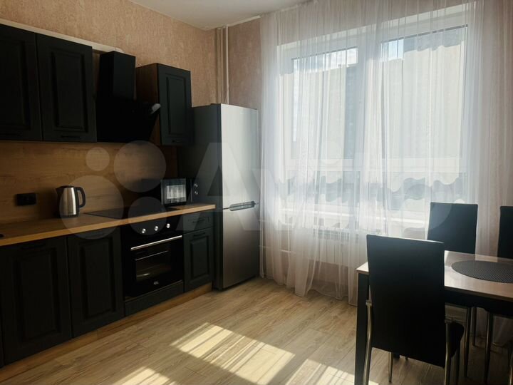 2-к. квартира, 60 м², 5/17 эт.