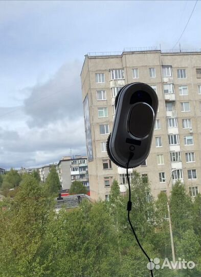 Робот мойщик окон