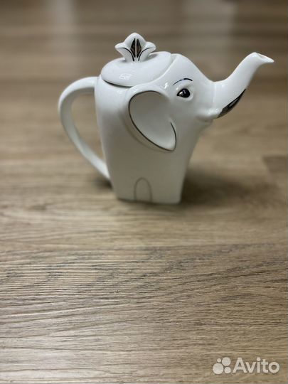 Заварочный чайник,керамика.Слон