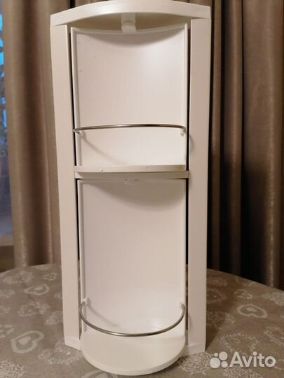 Угловая полка для ванной