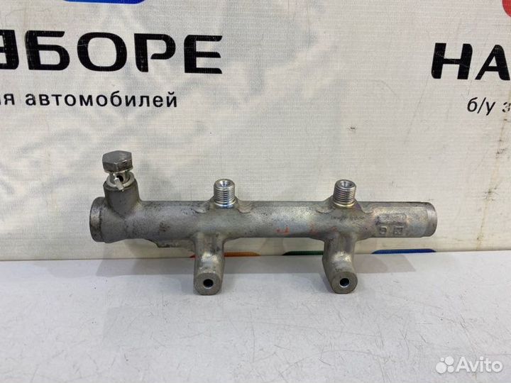 Топливная рейка правая Audi Q7 4MB cvmd 2017