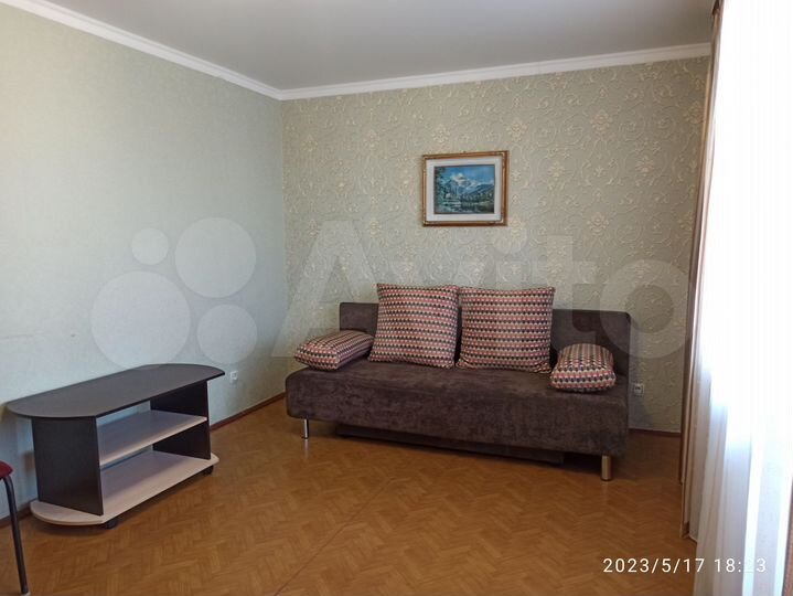 2-к. квартира, 65 м², 8/12 эт.