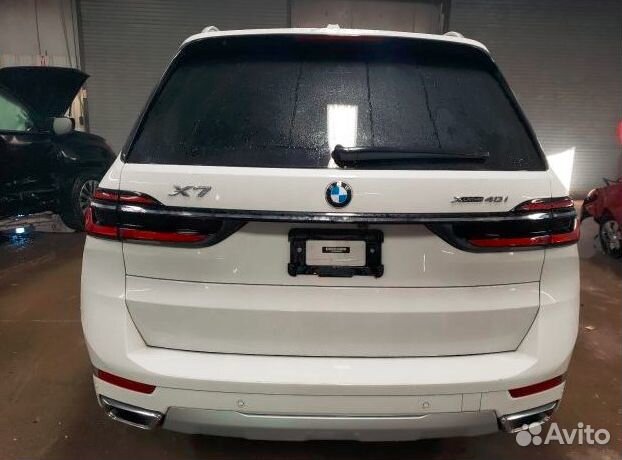 Запчасти на 2024 BMW X7 xdrive40I