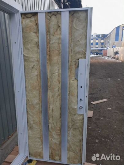 Дверь входная металлическая