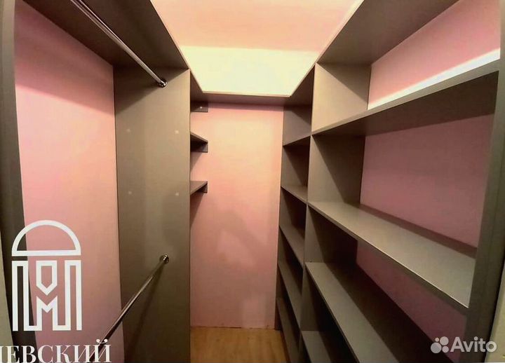 Гардеробный шкаф