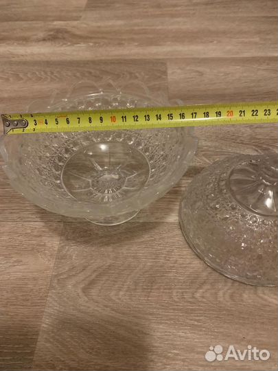 Стеклянная тарелка, конфетница