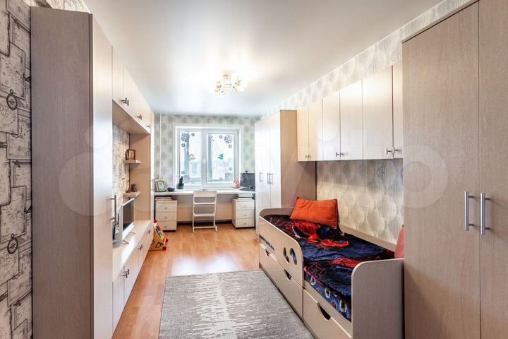 4-к. квартира, 76,6 м², 8/9 эт.