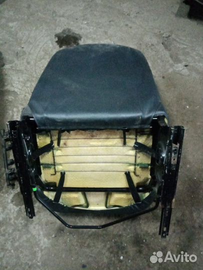 Сиденье переднее правое Renault Logan LS0G/LS12