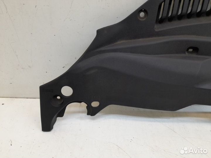 Накладка замка капота Lexus Gs 4 2012-2019