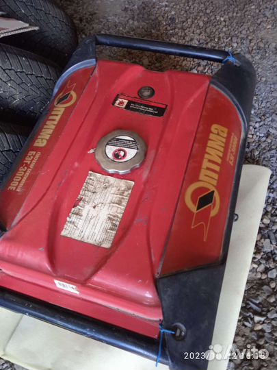 Бензиновый генератор