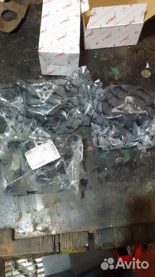 Подушка двигателя Шевроле Ланос