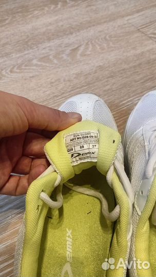 Кроссовки женские demix 37 р