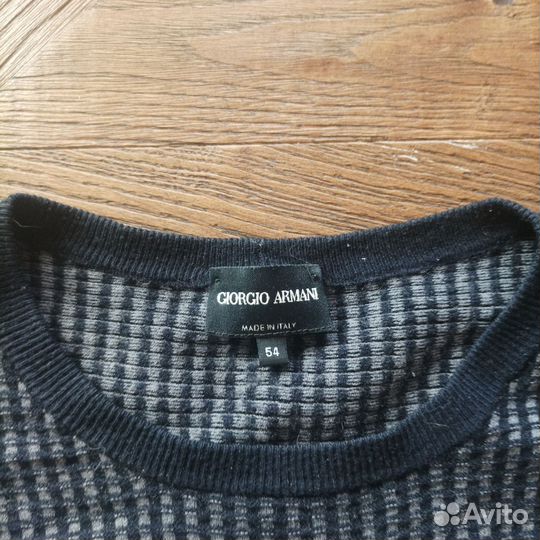 Джемпер Giorgio Armani