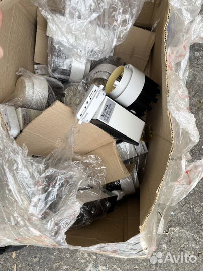 Светильники трековые