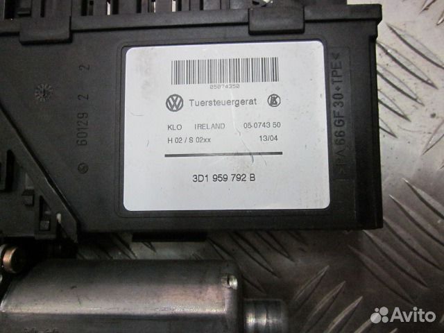 Мотор стеклоподъемника правый Порше Кайен 955