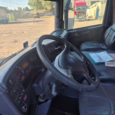 Самосвал Scania P380, 2007