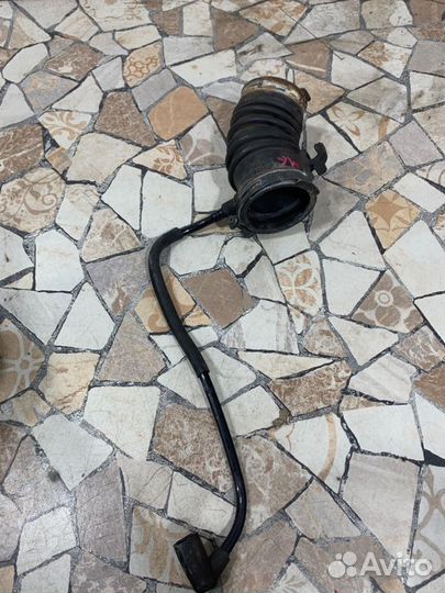 Патрубок воздушного фильтра Mazda 6 седан 2.0 LF