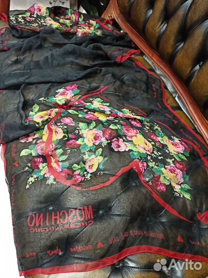 Палантин moschino оригинал италия