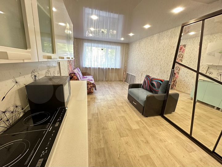Комната 18 м² в > 9-к., 2/5 эт.