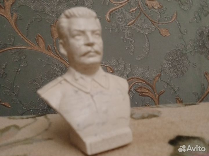 Сталин фигурка