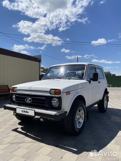 LADA 4x4 (Нива) 1.6 МТ, 2000, 180 000 км