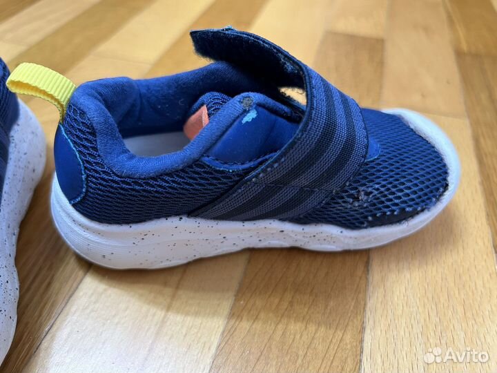 Кроссовки летние детские